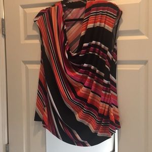 Woman’s  2x sleeveless blouse